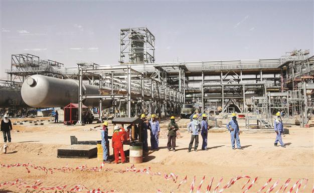 Saudi Arabia’s oil output nearing its capacity limit