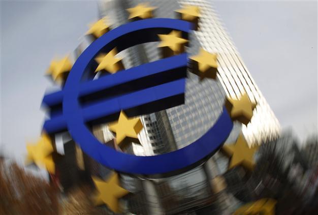 German inflation tops three-year high in 2011: data