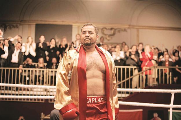 Ata Demirer premieres his new film abroad