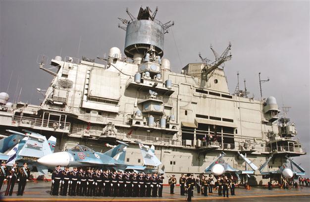 Iran sends two warships, US flies drones on Syria