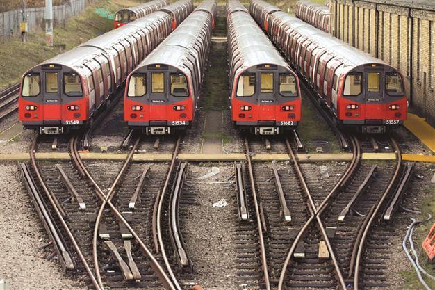 Metro drivers walk out for higher pay