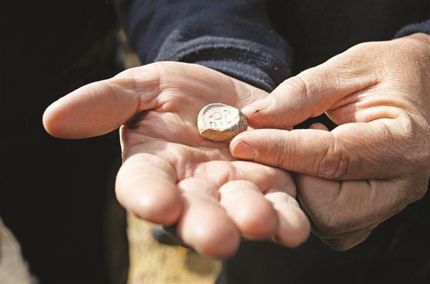 Ancient ‘purity’ seal found in temple site