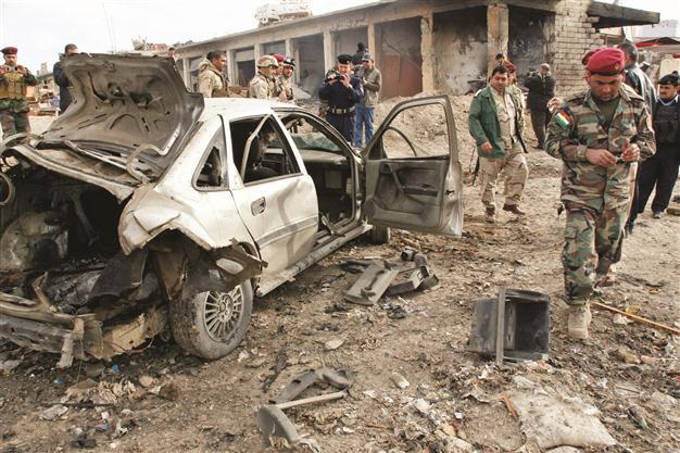 Seperate car bombs kill twelve in Iraq