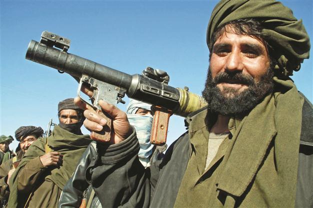 Gilani set for Doha talks after Taliban announces Qatar office