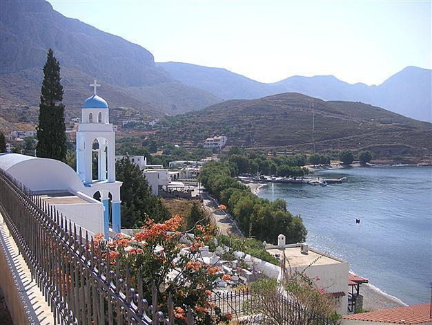 Austrian head of Chamber of Commerce suggests selling Greek islands to Turks
