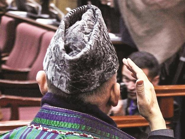 Karzai wants to be front and center of peace talks