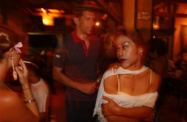 Teacher jailed for student drug and sex parties