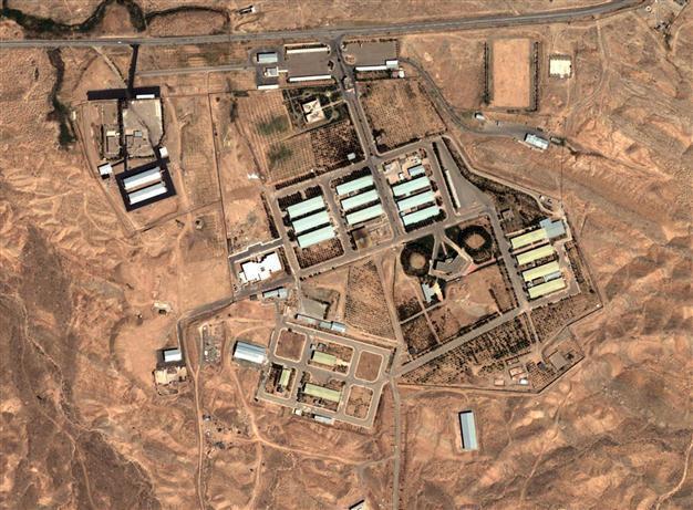 Iran is not building nuclear weapons: US intelligence