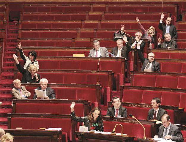 French Leftists to reject ‘genocide’ bill