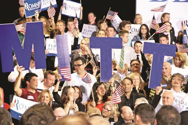 Mitt Romney strolls to victory in Florida
