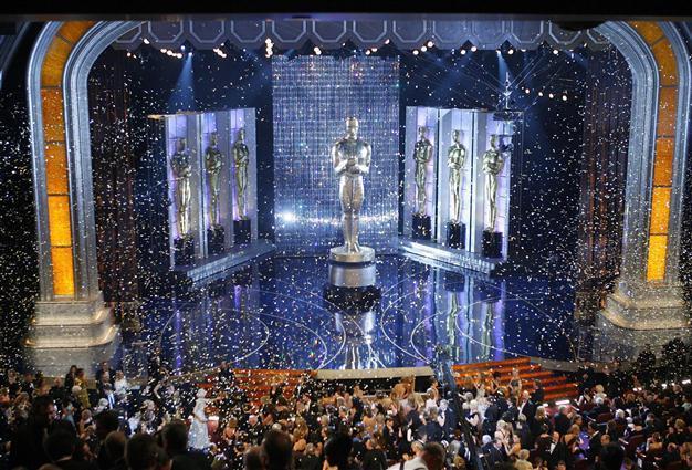 Bankrupt Kodak asks to pull name from Oscars theater