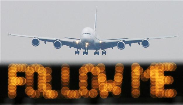 Frankfurt air-traffic controllers strike extended to Friday