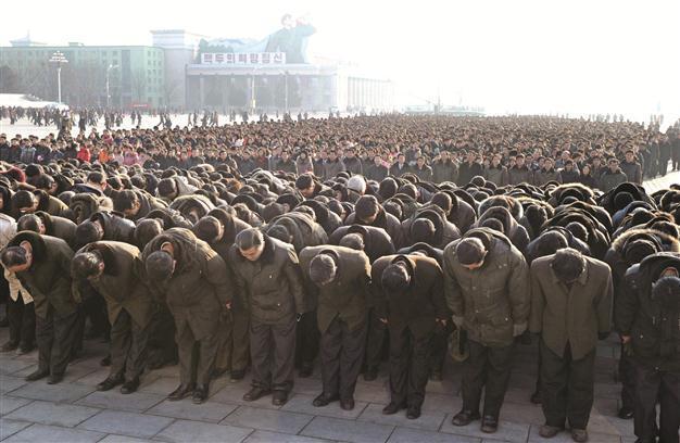N Korea fetes birthday for Jong-il with army parade