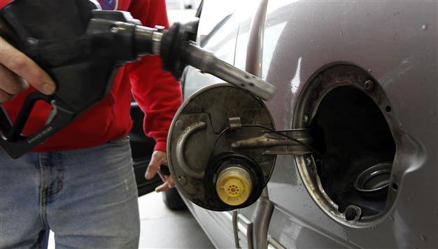 Oil highest since 2008 on Saudi pipeline report