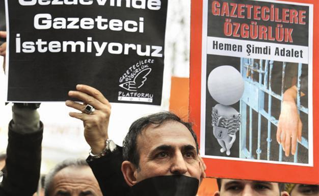 Rally to mark jailing of scribes