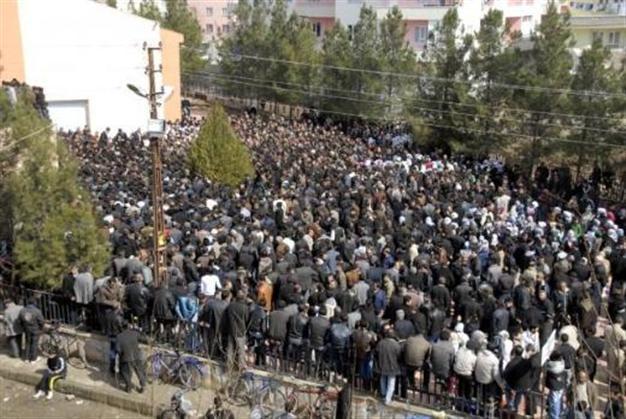 14,000 apply for job opening of 960 in southeast Turkey