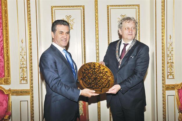 Turk, Dutch municipalities sign protocol to cooperate