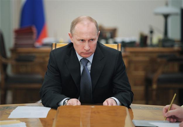 Putin firm on Syria, US dismiss military option