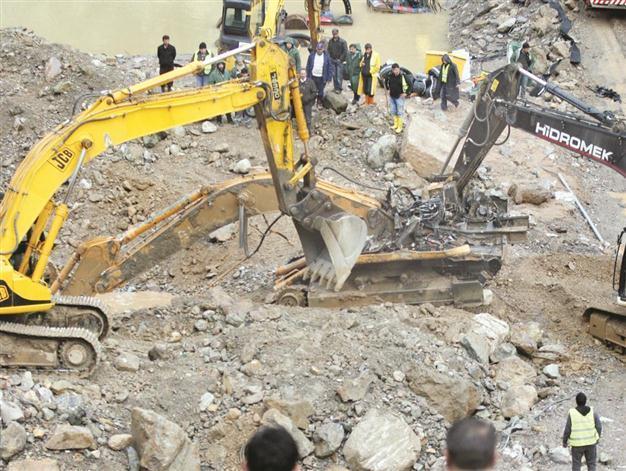 Negligence claims rise in dam accident