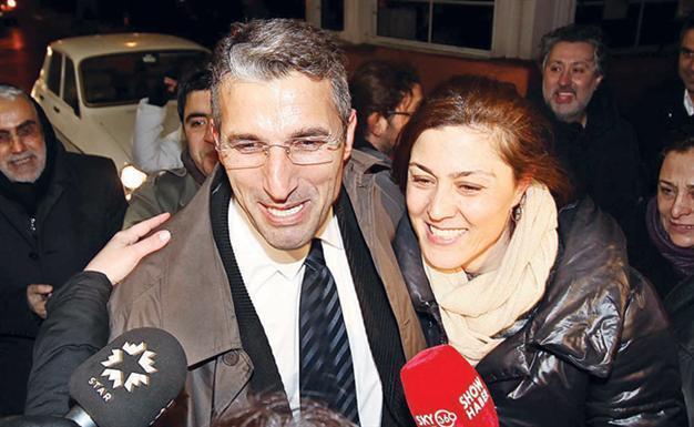 Top businessman welcomes journalist
