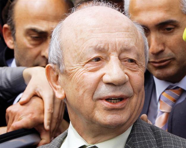 Six arrested in assassination attempt against Turkish ex-minister