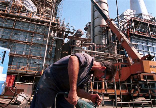 Iran: Oil embargo means economic suicide for EU
