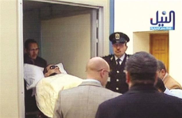 Mubarak no tyrant, a clean man: defense