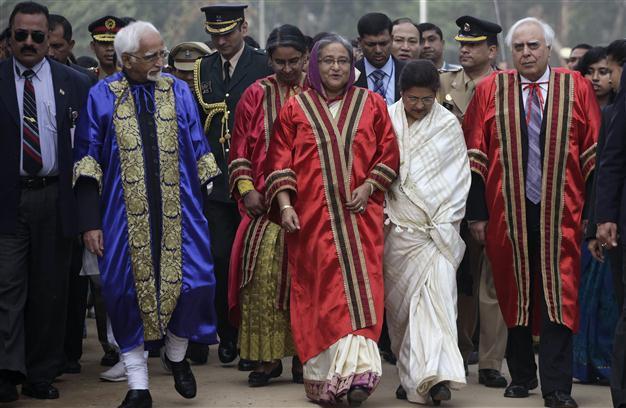 Bangladhesh army says foiled bid to topple government