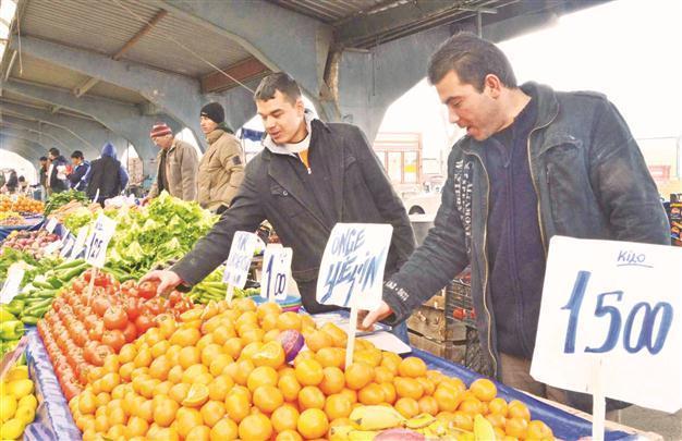 Few stall holders pay taxes, new laws coming