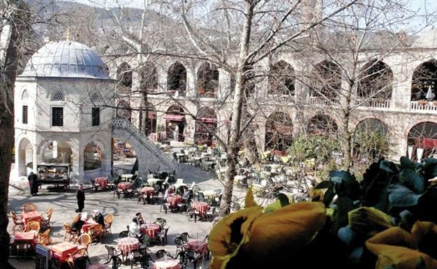 Bursa’s Ottoman-era Koza Han maintaining 500-year-old draw