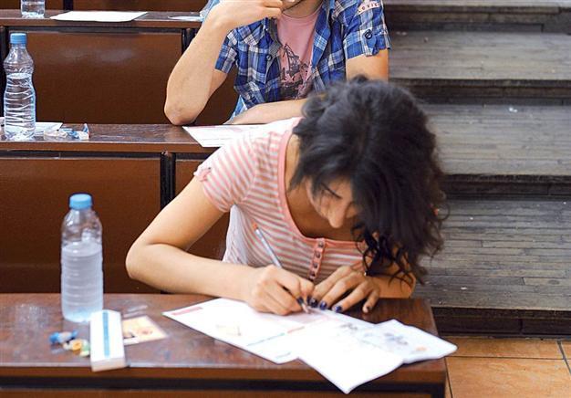 Turkish students nationwide take exam