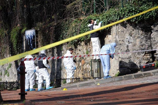 Package left at Istanbul hotel contained bomb: Police