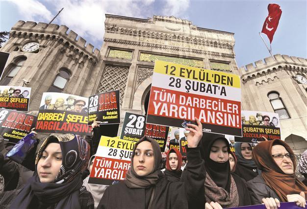 President Gül cautions against Feb 28 revanchism