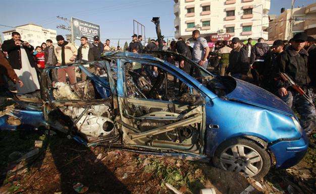 Israeli airstrike kills militant commander in Gaza