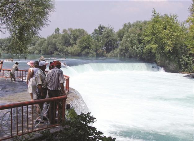 Turkey prepares to send water to Turkish Cyprus