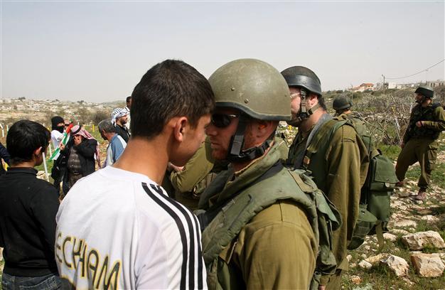 Israel weighs ban on UN human rights council probe