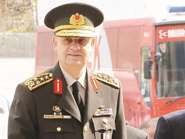 Başbuğ gears up for historic coup defense