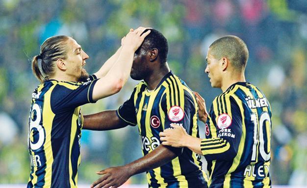 Fenerbahçe plays Kayserispor hoping to end its cup drought
