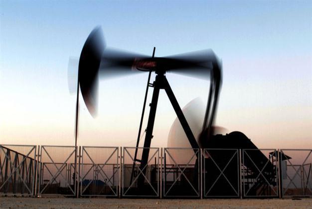 Iran refuses to sell oil to Greece