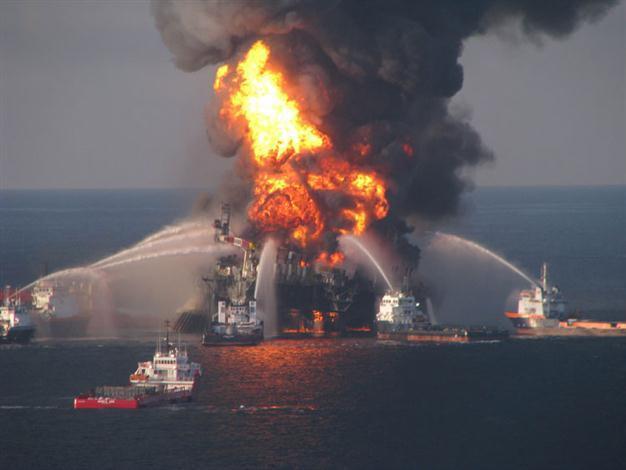 BP faces billions in fines as spill trial nears