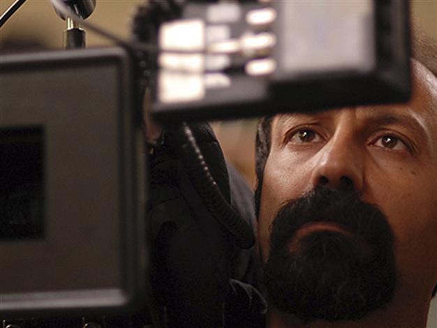 I love Iran but am filming abroad: Oscar winner
