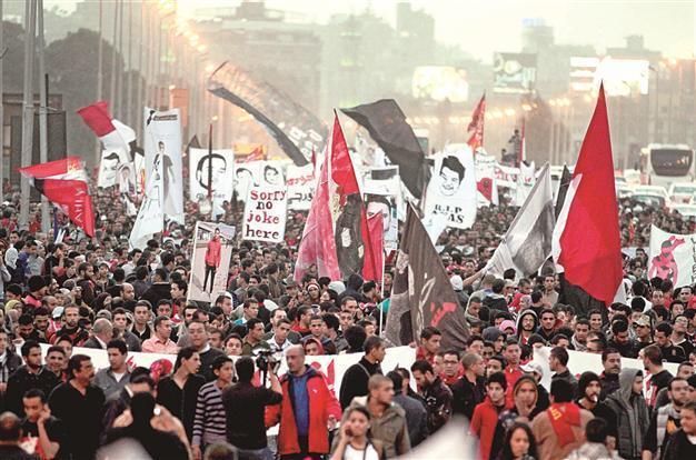 Egyptian Premier League called off in wake of football violence