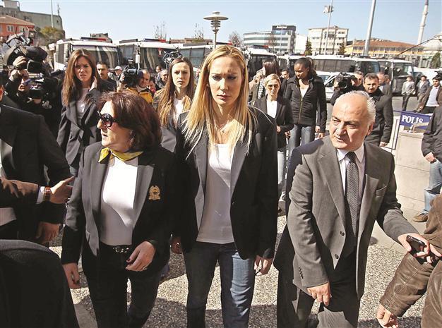 Yellow Angels show support for jailed Fenerbahçe chief