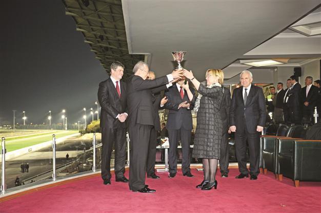 ‘Tight End’ wins Istanbul race held by Jockey Club