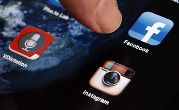 Instagram fans delete app over Facebook sellout
