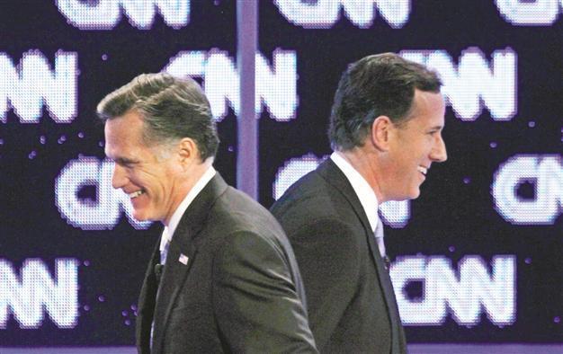 Romney wins twice ahead of Super Tuesday contest