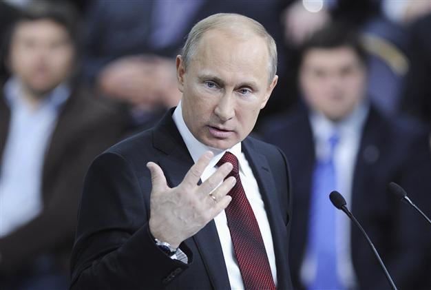 ‘Berlusputin’ takes stage as Putin chides opposition