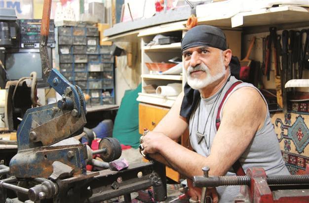 Turksih knife-maker has eye on world record