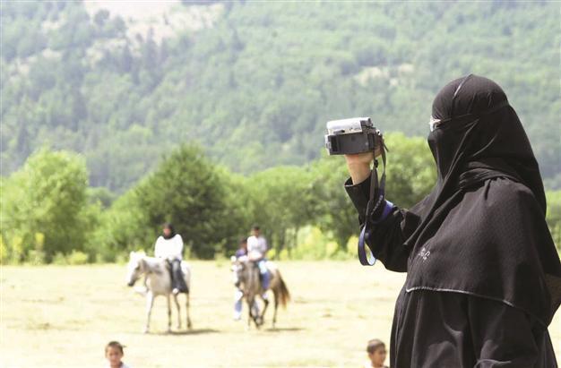 Rise in Arab tourism calls for more guides