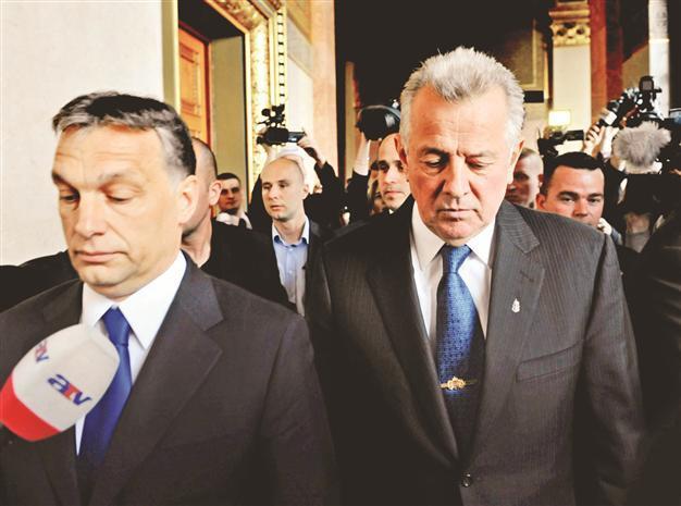 Plagiarism scandal costs Hungary’s President Schmitt’s